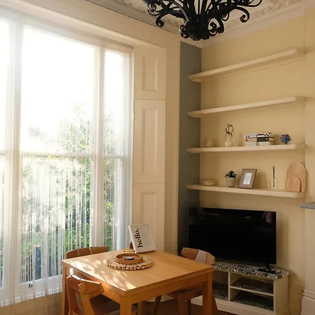 Amanah Properties - London 2 Bed Iconic Abbey Road Zone 2 Exterior photo